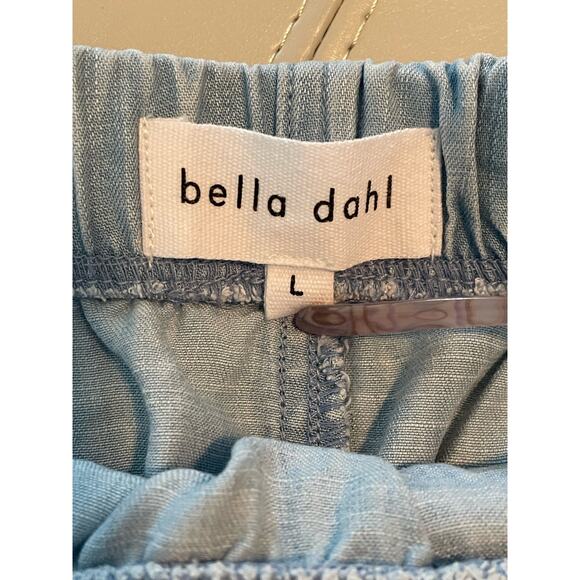 Bella Dahl Soft Blue Frayed Pocket Short size Large - Picture 5 of 7